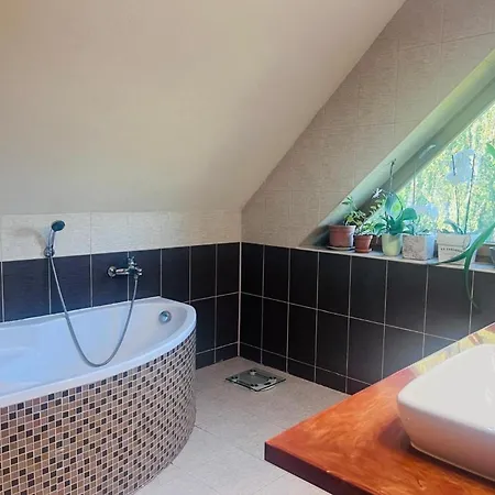 The Garden Oasis Ferienhaus Tremblat